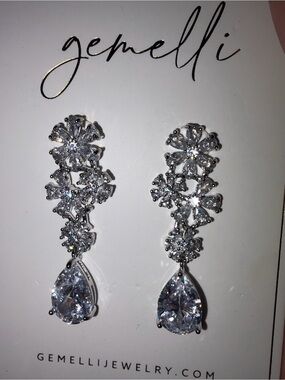 Gemelli Silver Layered Teardrop Dangle Earrings Textured Statement NWT